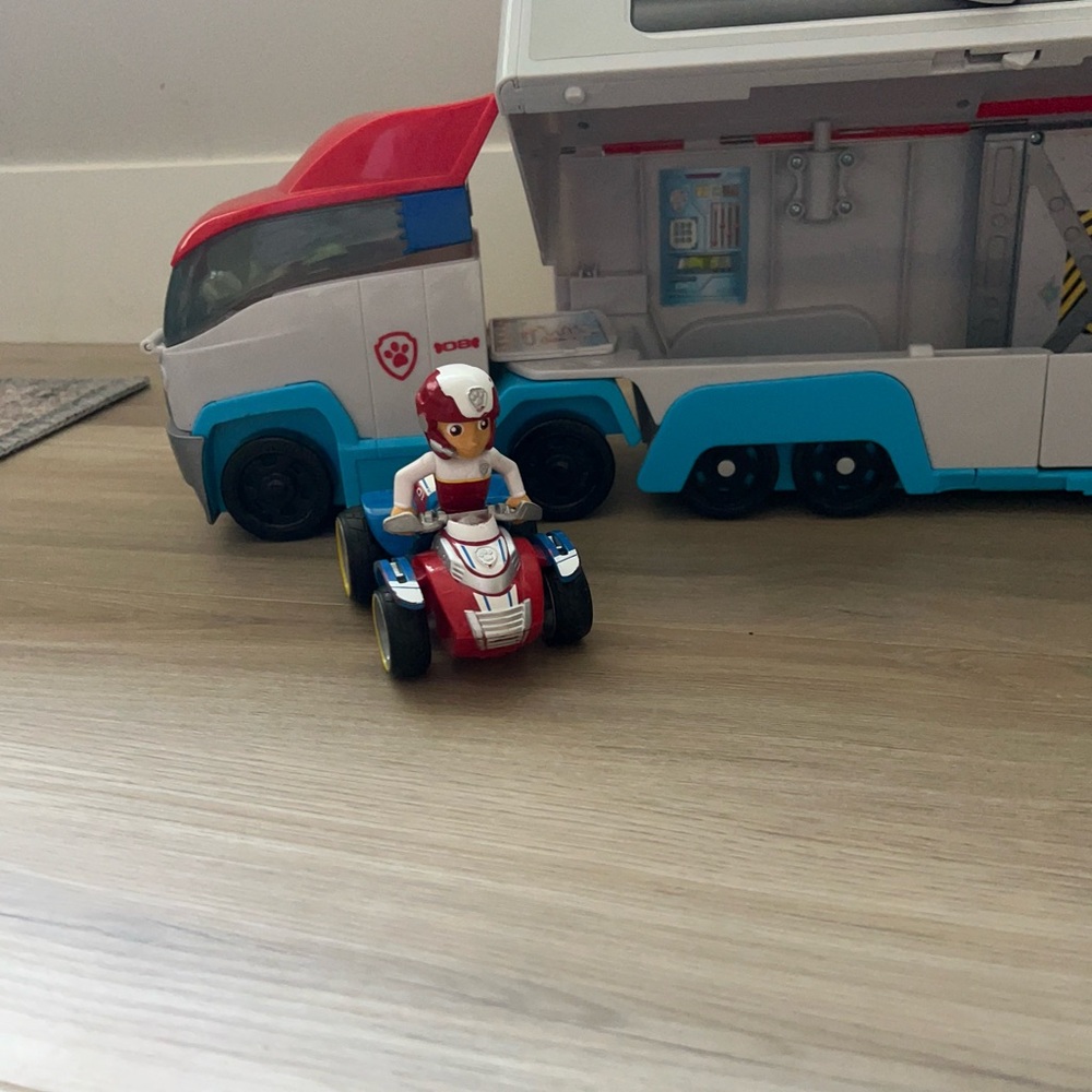 Paw patrol vehicle with Ryder - Picture 2 of 4